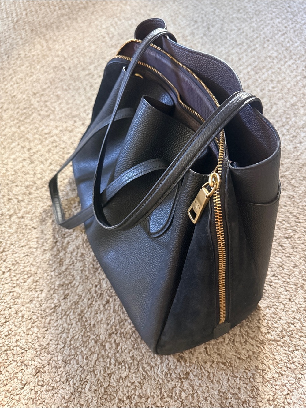 Coach Black Pebbled Leather Tote with Gold Turnlock - Picture 2 of 11